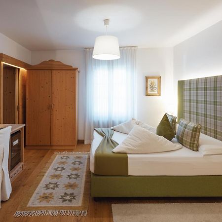 Hotel Garni Laurino Cavalese Exteriér fotografie
